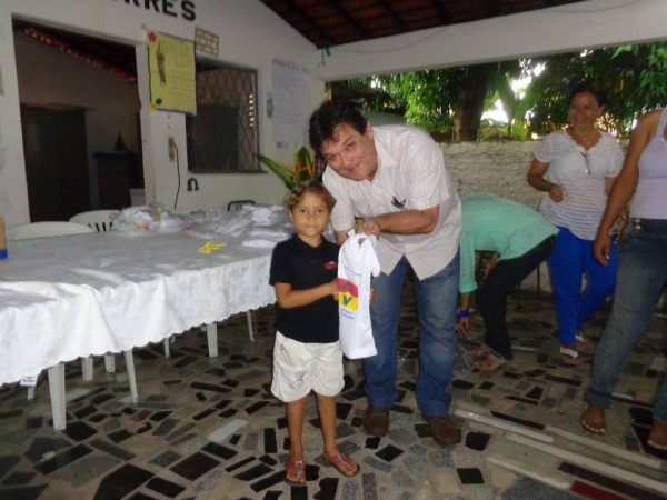 Semasc recebe veículo das mãos do prefeito Gustavo Medeiros - Imagem 5