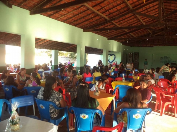 Secretaria de Educação em parceria com a Prefeitura de São Félix realizou o “Chá das Mães” - Imagem 84