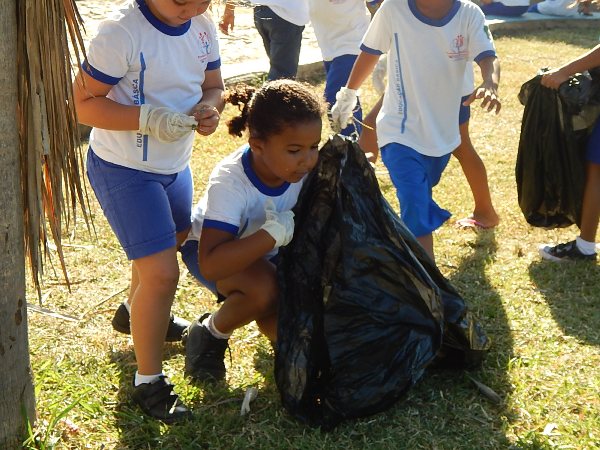 Veja como foi a caminhada de mobilização ao Meio Ambiente