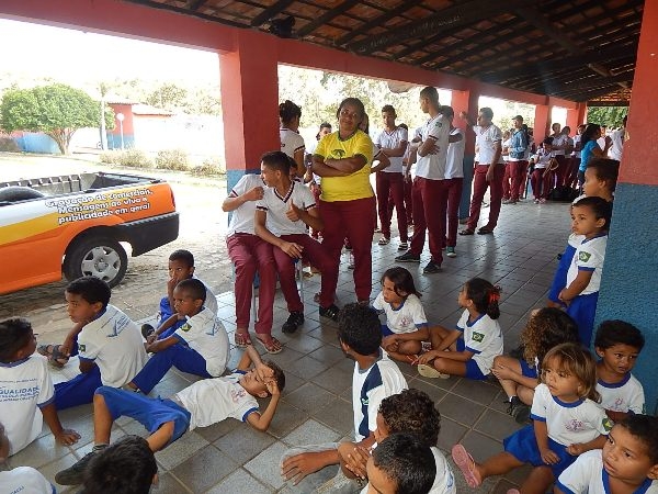 Veja como foi a caminhada de mobilização ao Meio Ambiente - Imagem 9