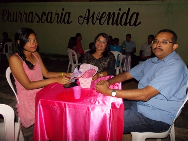 Jovem Yasla Beatriz comemora aniversário de 15 anos - Imagem 11