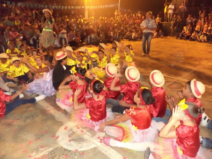 Prefeito realiza festival de  quadrilha municipal - Imagem 14