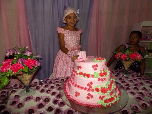 Jovem Yasla Beatriz comemora aniversário de 15 anos - Imagem 30