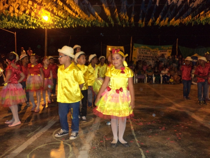 Prefeito realiza festival de  quadrilha municipal - Imagem 15