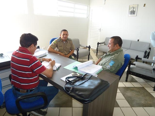Prefeito Dr. Zé Maria reuniu-se com Representantes da Polícia Militar - Imagem 3
