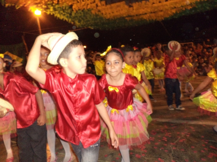 Prefeito realiza festival de  quadrilha municipal - Imagem 17