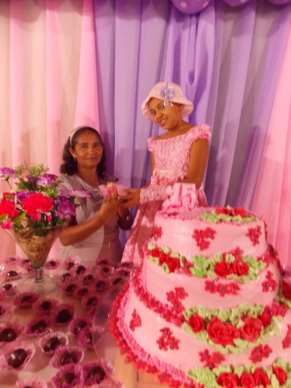 Jovem Yasla Beatriz comemora aniversário de 15 anos - Imagem 27