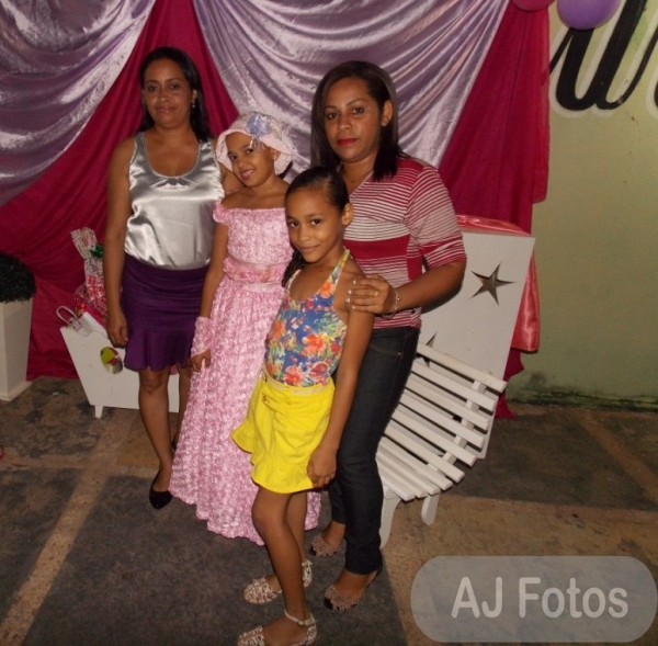 Jovem Yasla Beatriz comemora aniversário de 15 anos - Imagem 5
