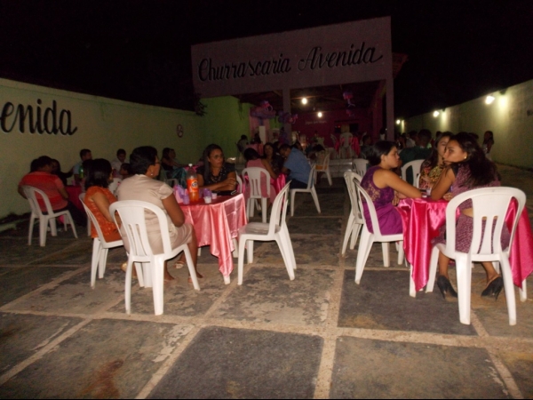 Jovem Yasla Beatriz comemora aniversário de 15 anos - Imagem 23