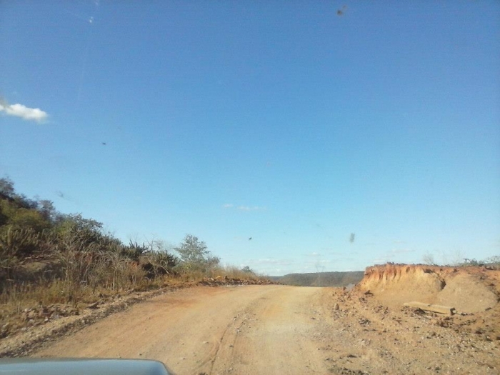 Prefeito acompanha conclusão da estrada que liga o município à Aroeiras do Itaim - Imagem 11