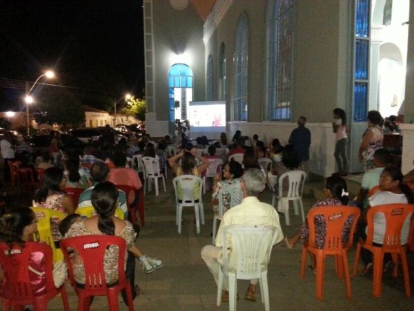 Novenário de Santo Antônio mantém tradição e atrai milhares de fiéis - Imagem 2