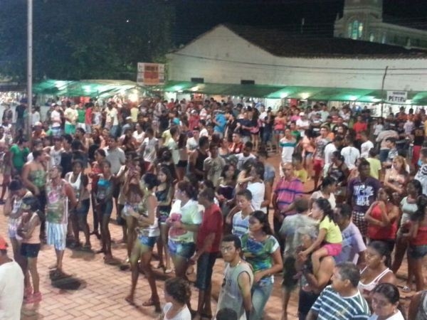 Novenário de Santo Antônio mantém tradição e atrai milhares de fiéis - Imagem 8