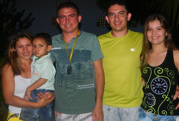 Hiago Meneses trocou de idade e reuniu amigos na Chácara Meneses  - Imagem 3