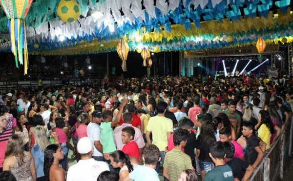 “X Festival Cultural dos Cocais” se despede de 2014 contabilizando o maior público de sua historia - Imagem 19