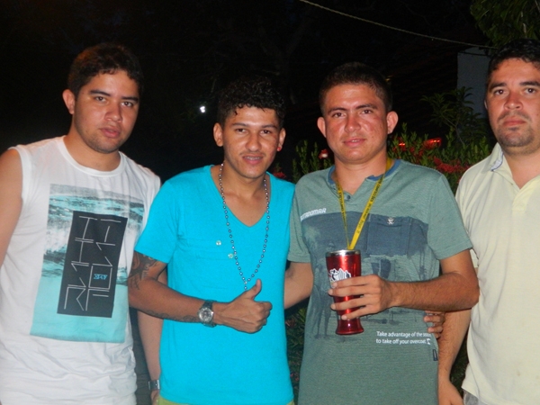 Hiago Meneses trocou de idade e reuniu amigos na Chácara Meneses  - Imagem 6