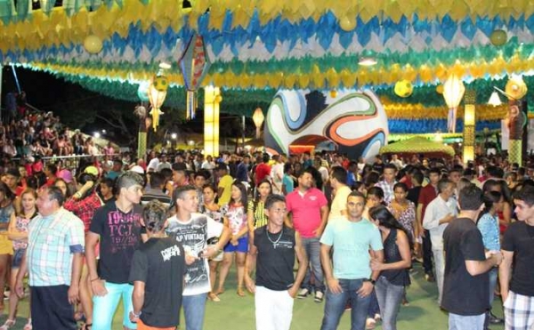 “X Festival Cultural dos Cocais” se despede de 2014 contabilizando o maior público de sua historia - Imagem 6