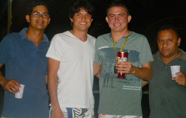 Hiago Meneses trocou de idade e reuniu amigos na Chácara Meneses  - Imagem 11