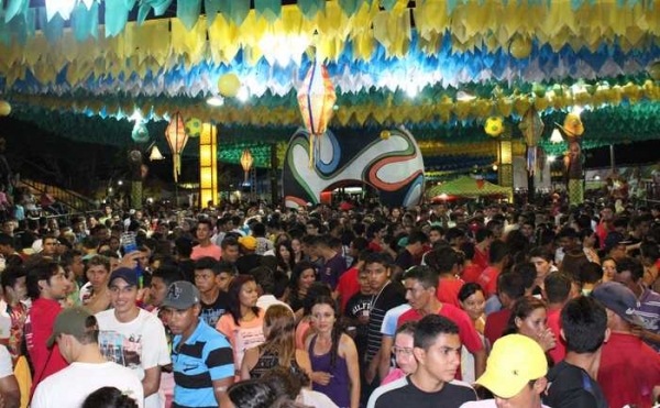 “X Festival Cultural dos Cocais” se despede de 2014 contabilizando o maior público de sua historia - Imagem 17