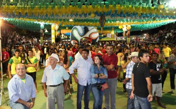 “X Festival Cultural dos Cocais” se despede de 2014 contabilizando o maior público de sua historia - Imagem 5