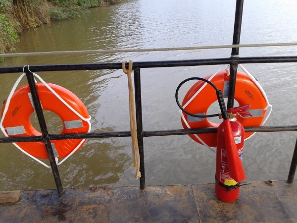 Prefeitura de Caxingó atende solicitação da Marinha e regulariza embarcação  - Imagem 2