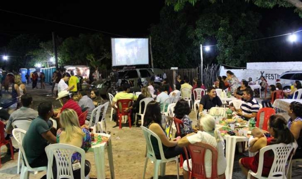 “X Festival Cultural dos Cocais” se despede de 2014 contabilizando o maior público de sua historia - Imagem 13