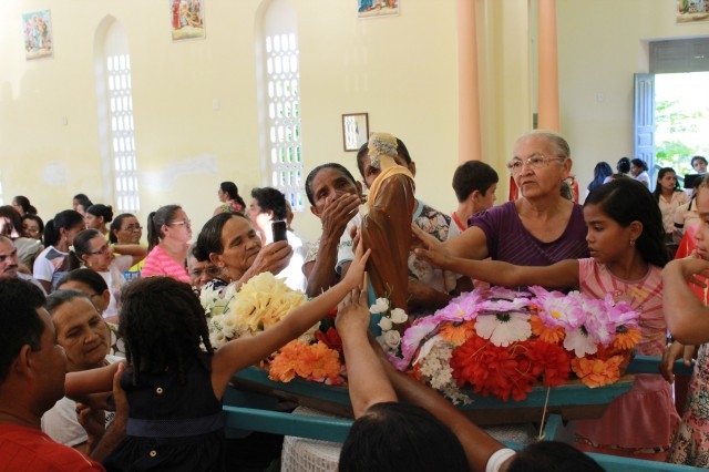 Procissão de São Pedro reuniu milhares de fies nas margens do rio Parnaiba - Imagem 1