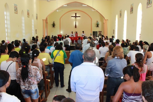 Procissão de São Pedro reuniu milhares de fies nas margens do rio Parnaiba - Imagem 3