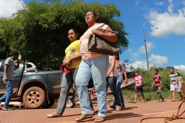 Procissão de São Pedro reuniu milhares de fies nas margens do rio Parnaiba - Imagem 23