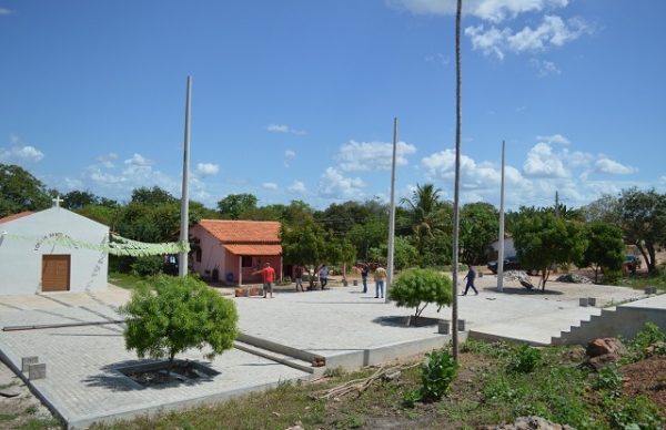 Bernildo Val visita obras em andamento por todo o município de Buriti dos Lopes - Imagem 2