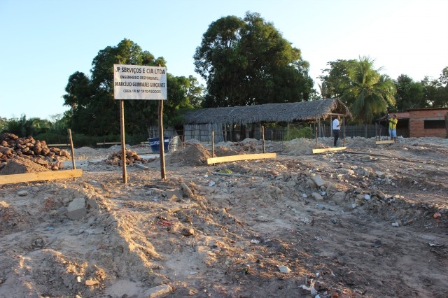 Obras de construção do ginásio poliesportivo em ritmo acelerado na zona rural de Miguel Alves - Imagem 3