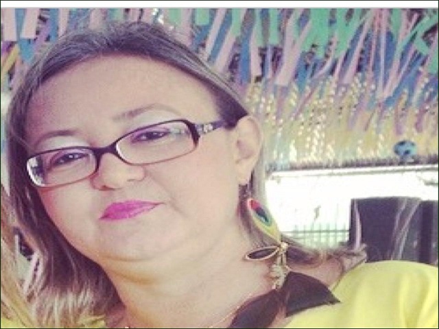 Hoje o dia é todo dela, Genis Oliveira.