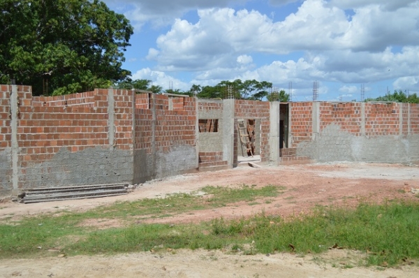 Prefeito visita mais uma Unidade de Saúde em construção na sede de Buriti dos Lopes - Imagem 3