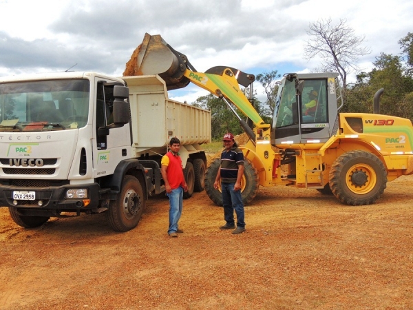 Prefeitura realiza sonho antigo de moradores com recuperação de estradas - Imagem 13