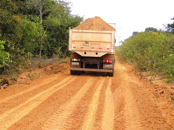 Prefeitura realiza sonho antigo de moradores com recuperação de estradas - Imagem 11