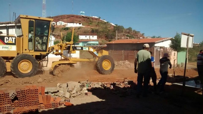 Mais Calçamento – Prefeitura faz obra de calçamento em ruas da cidade - Imagem 8