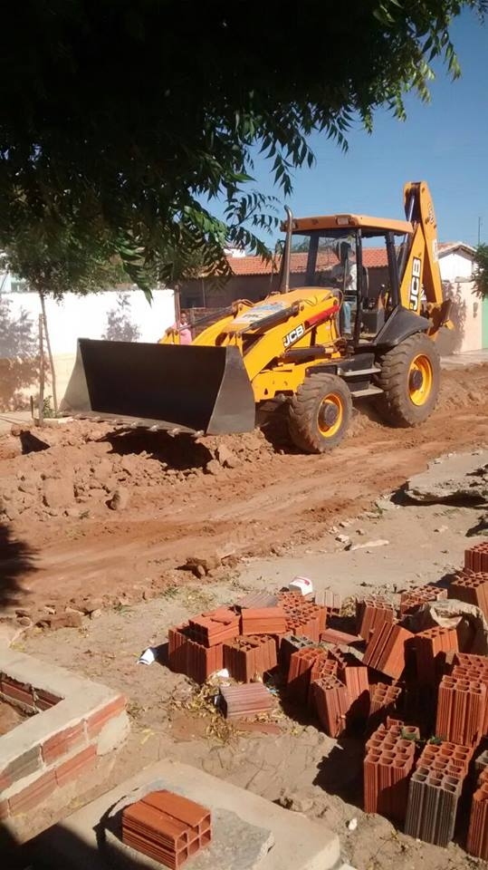 Mais Calçamento – Prefeitura faz obra de calçamento em ruas da cidade - Imagem 2