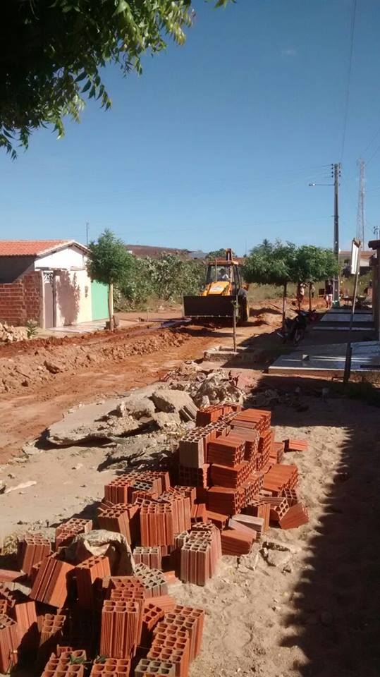 Mais Calçamento – Prefeitura faz obra de calçamento em ruas da cidade - Imagem 6