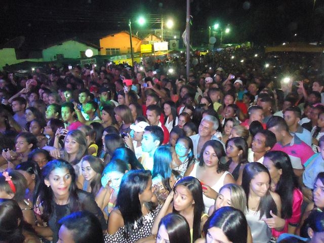 Banda Desejo de Menina atraí Multidão na 1° Noite da XXXI Semana da Juventude - Imagem 207