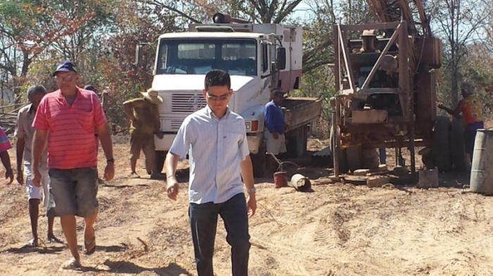 Povoado Estrelinha recebe poço artesiano da Prefeitura de Francisco Ayres. - Imagem 3