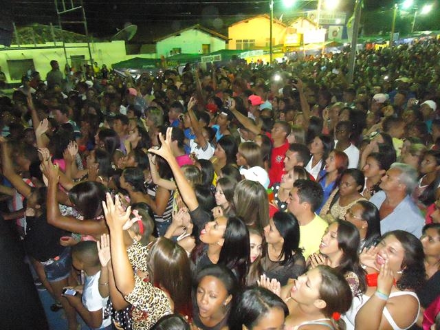 Banda Desejo de Menina atraí Multidão na 1° Noite da XXXI Semana da Juventude - Imagem 209