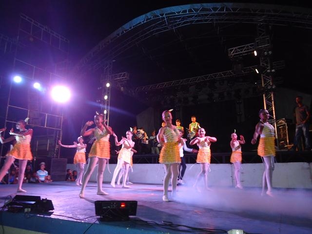 Banda Desejo de Menina atraí Multidão na 1° Noite da XXXI Semana da Juventude - Imagem 4