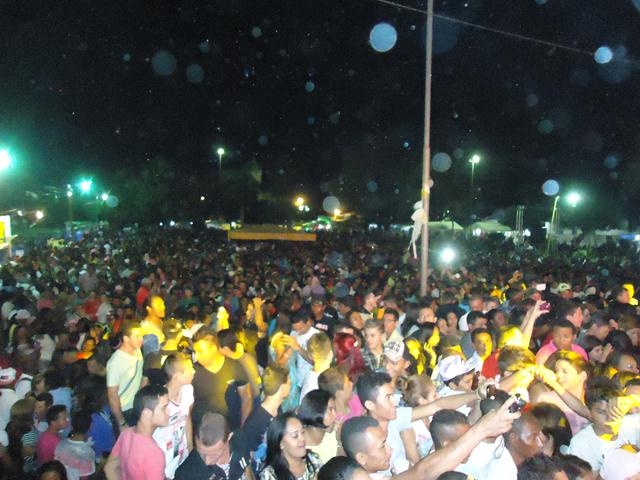 Banda Desejo de Menina atraí Multidão na 1° Noite da XXXI Semana da Juventude - Imagem 168