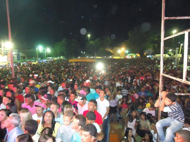Banda Desejo de Menina atraí Multidão na 1° Noite da XXXI Semana da Juventude - Imagem 175