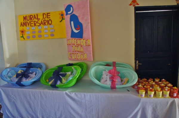 Secretaria de Assistência Social entrega kits para grupo de gestantes   - Imagem 1