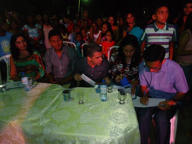 Banda Desejo de Menina atraí Multidão na 1° Noite da XXXI Semana da Juventude - Imagem 93