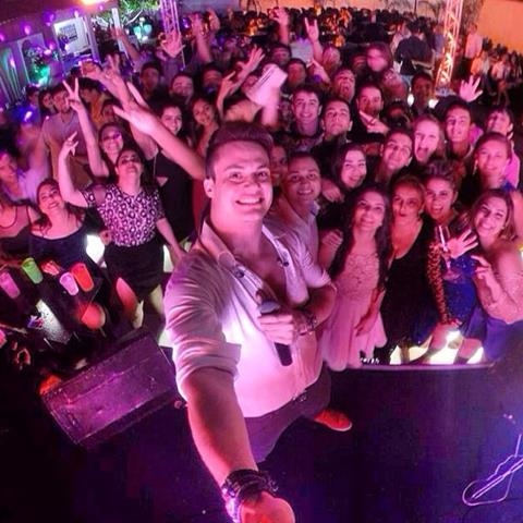 Os 15 anos de Maria Cândida - Imagem 15