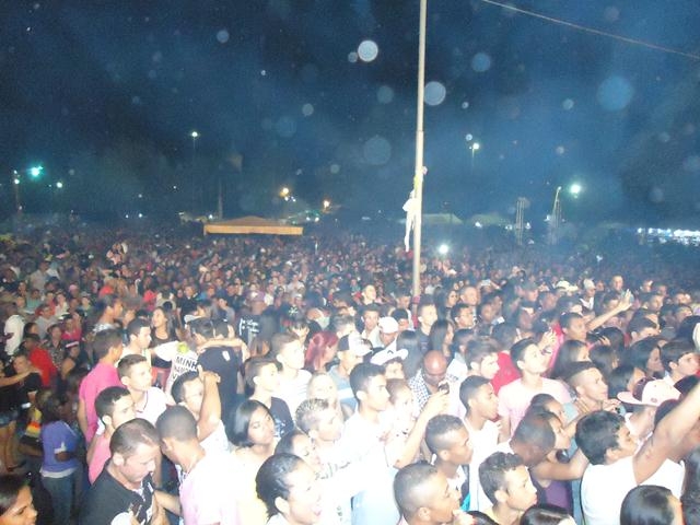 Banda Desejo de Menina atraí Multidão na 1° Noite da XXXI Semana da Juventude - Imagem 167