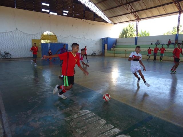 Crianças se divertem no Segundo dia da XXXI Semana Cultural da Juventude Ipiranguense - Imagem 7