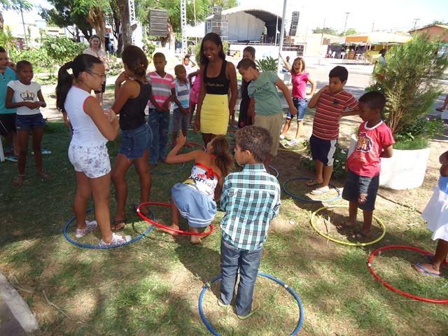 Crianças se divertem no Segundo dia da XXXI Semana Cultural da Juventude Ipiranguense - Imagem 46