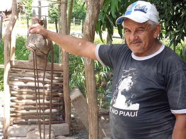 Secretário de Agricultura comemora com os agricultores a safra da farinha  - Imagem 10